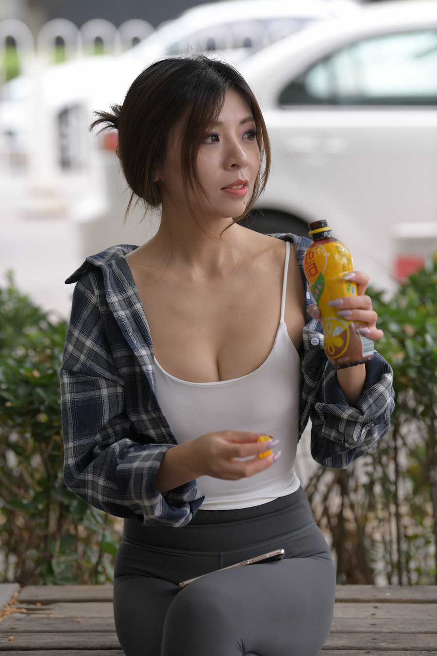 图片[1]-喝饮料的瑜伽裤女孩J2242 383P1V-17.5GB-清野图库