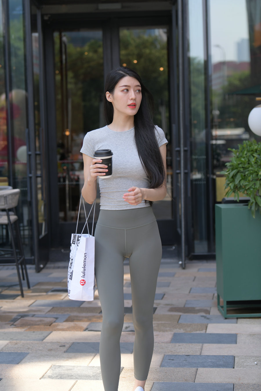 图片[4]-在外面逛街的瑜伽裤女孩J2240 449P1V-16.7GB-清野图库