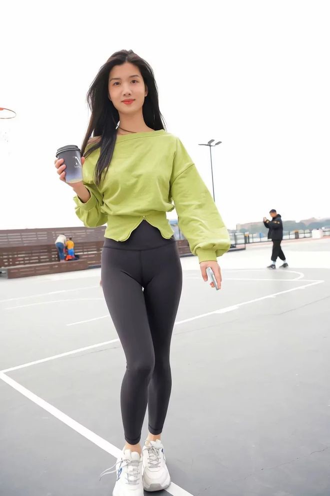 绿色瑜伽裤女孩很开心 J1519 1094P1V-27.6GB-清野图库