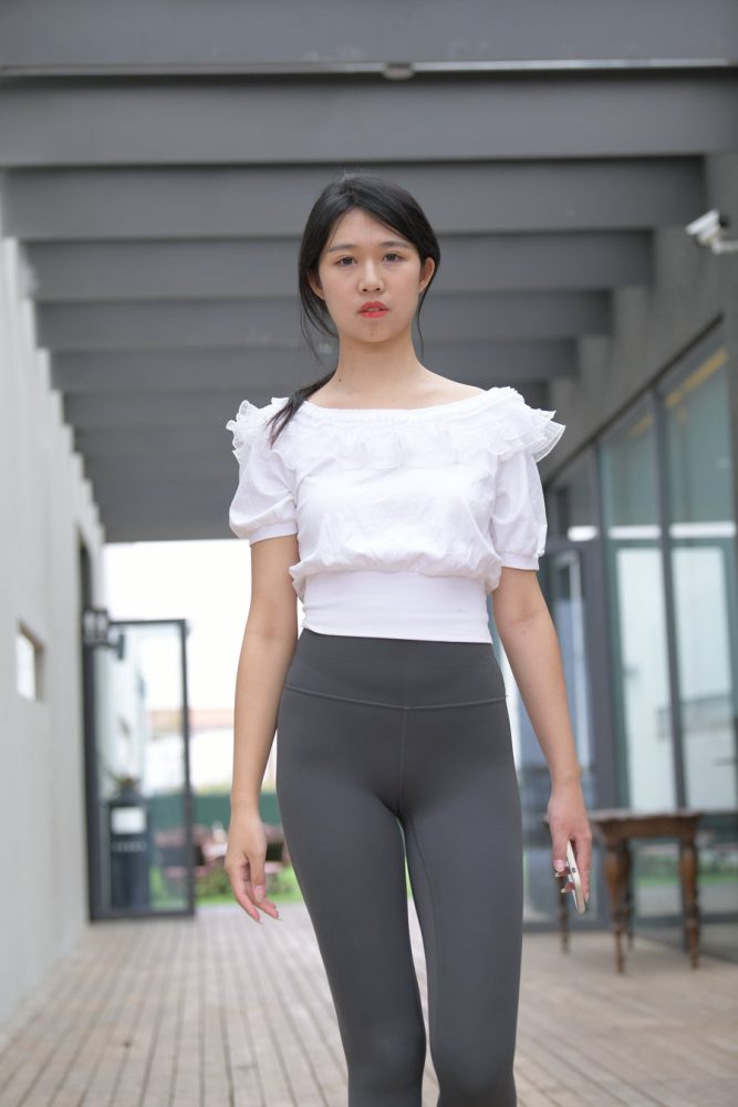 户外瑜伽女孩J3985 709P2V-34.2GB-清野图库