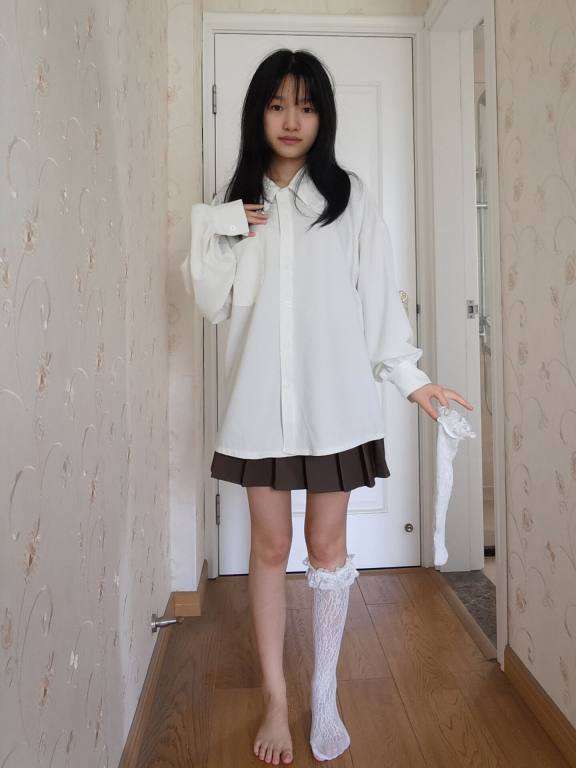 百褶裙可爱又大方的小姑娘【122P】20002-清野图库