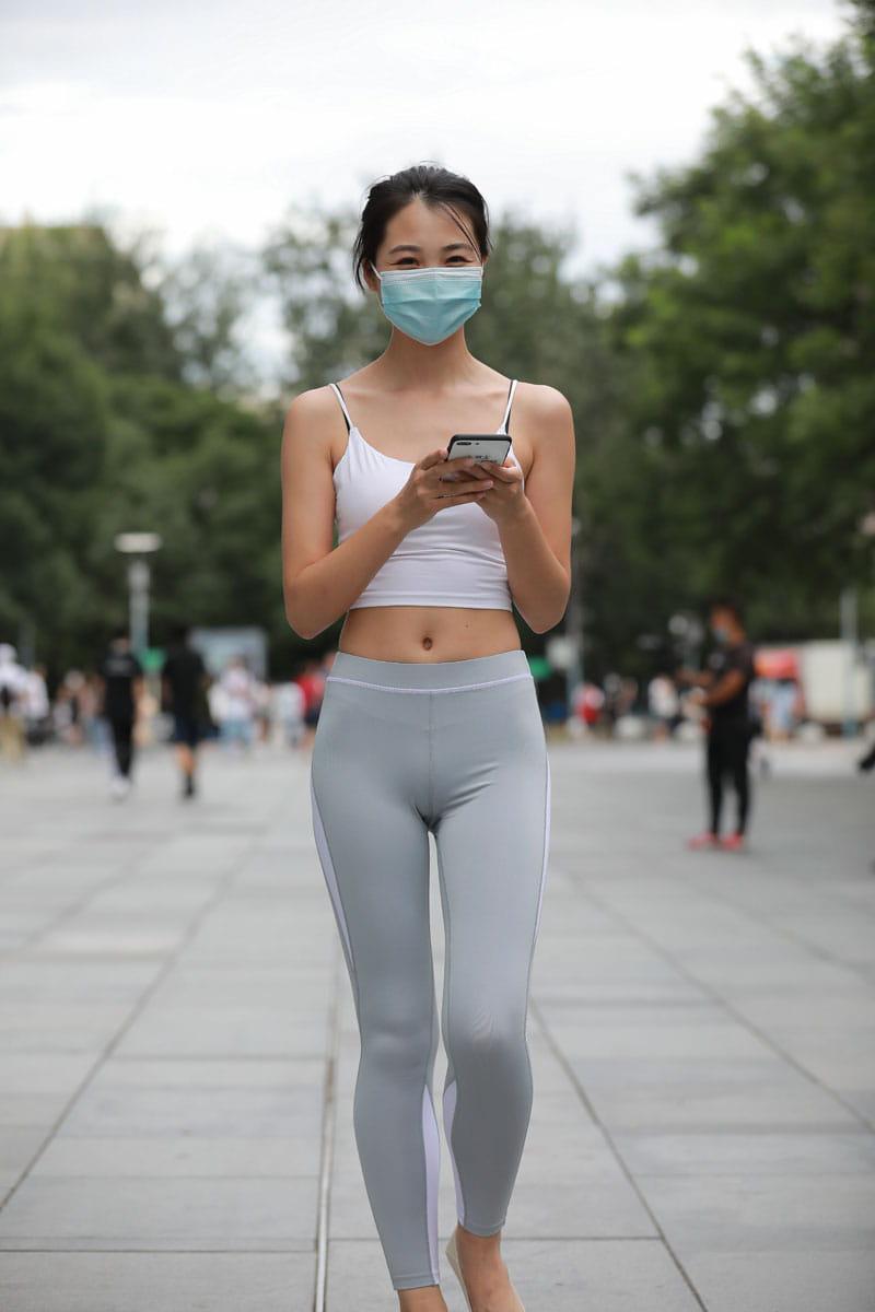 图片[4]-灰色瑜伽裤姑娘笑容超甜 J5074 180P2V-2.15GB-清野图库