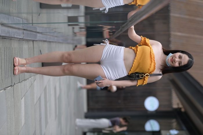 高腰白色短裤的漂亮女孩【767P】00065-清野图库