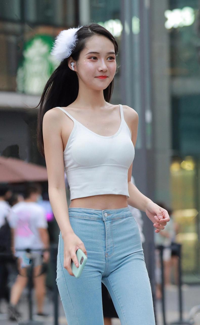 图片[1]-非常漂亮的牛仔裤女孩 J2144 98P1V-1.92GB-清野图库