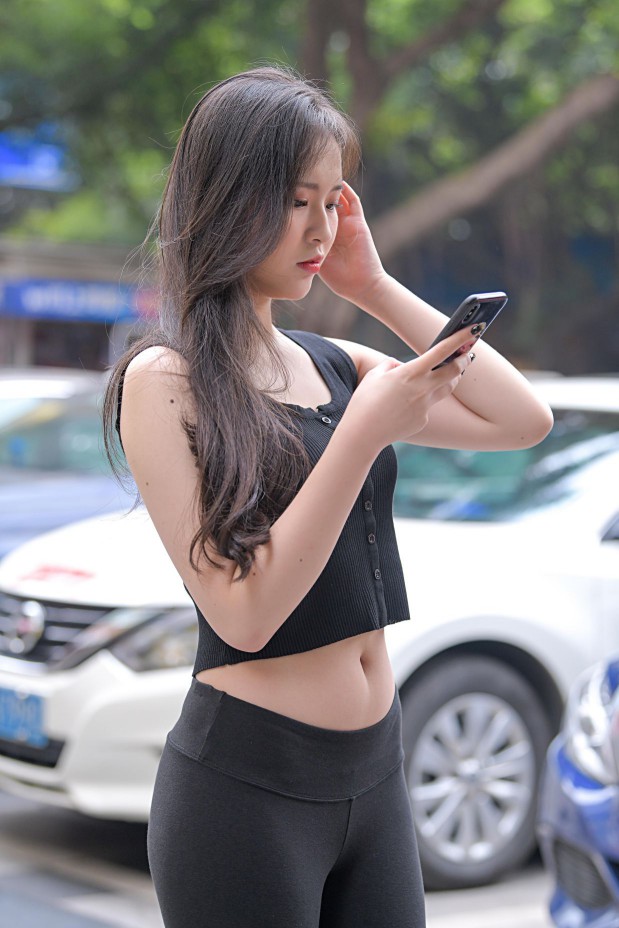 图片[5]-喝奶茶的黑色瑜伽裤长发姑娘【376P】00055-清野图库