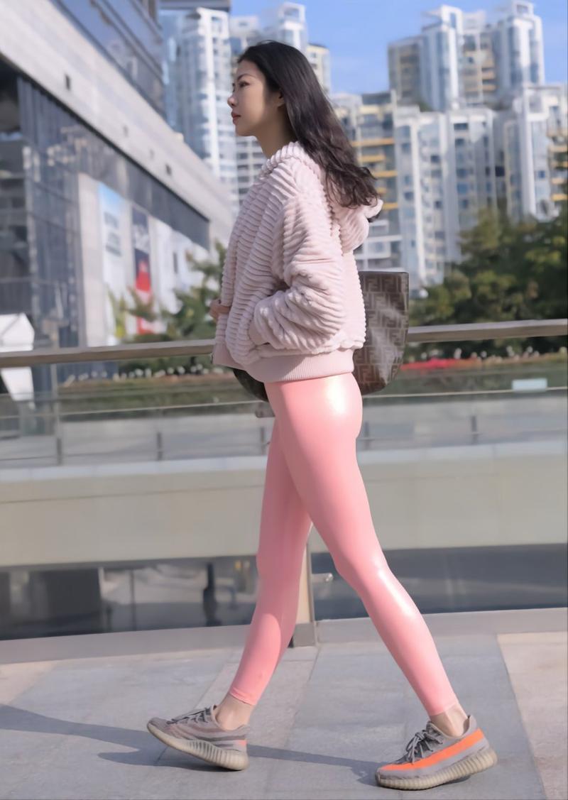 图片[2]-粉红色紧身裤的女孩 J1482 365P2V-18.1GB-清野图库