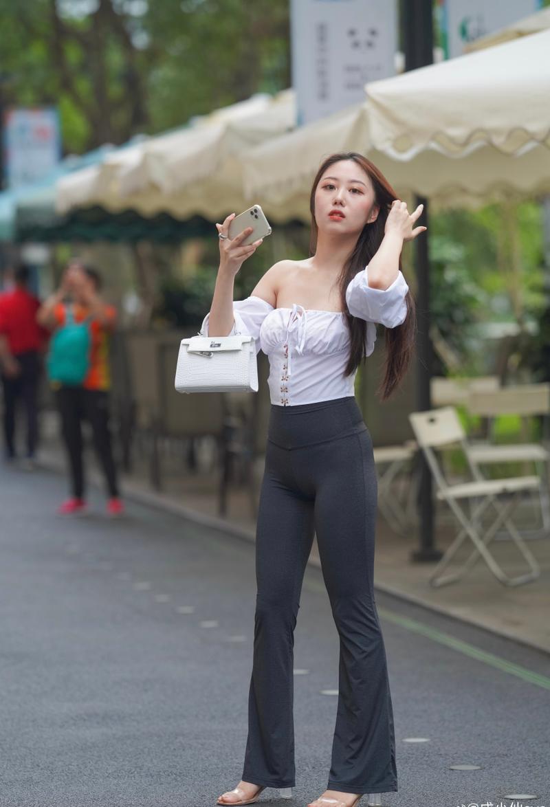 图片[2]-身材非常哇塞的瑜伽裤女孩  J1333 521P6V-21.6GB-清野图库