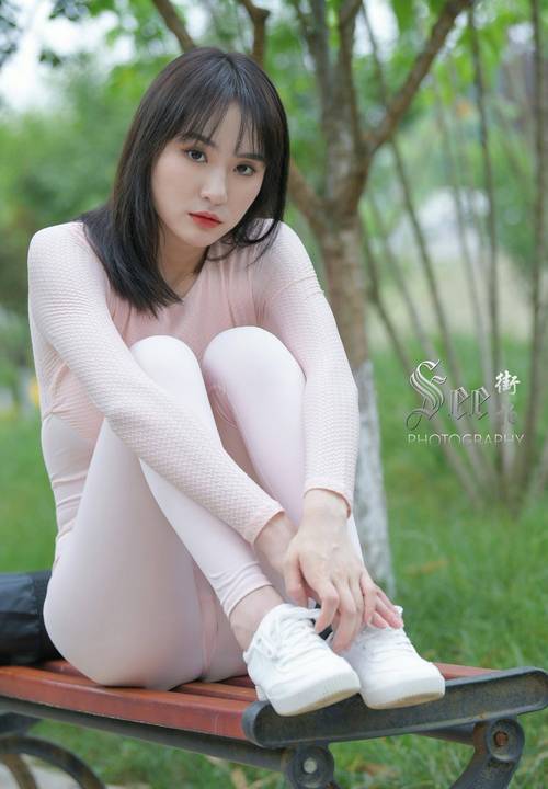 图片[2]-粉粉的瑜伽裤女孩太可爱了 J2090 854P1V-30.4GB-清野图库