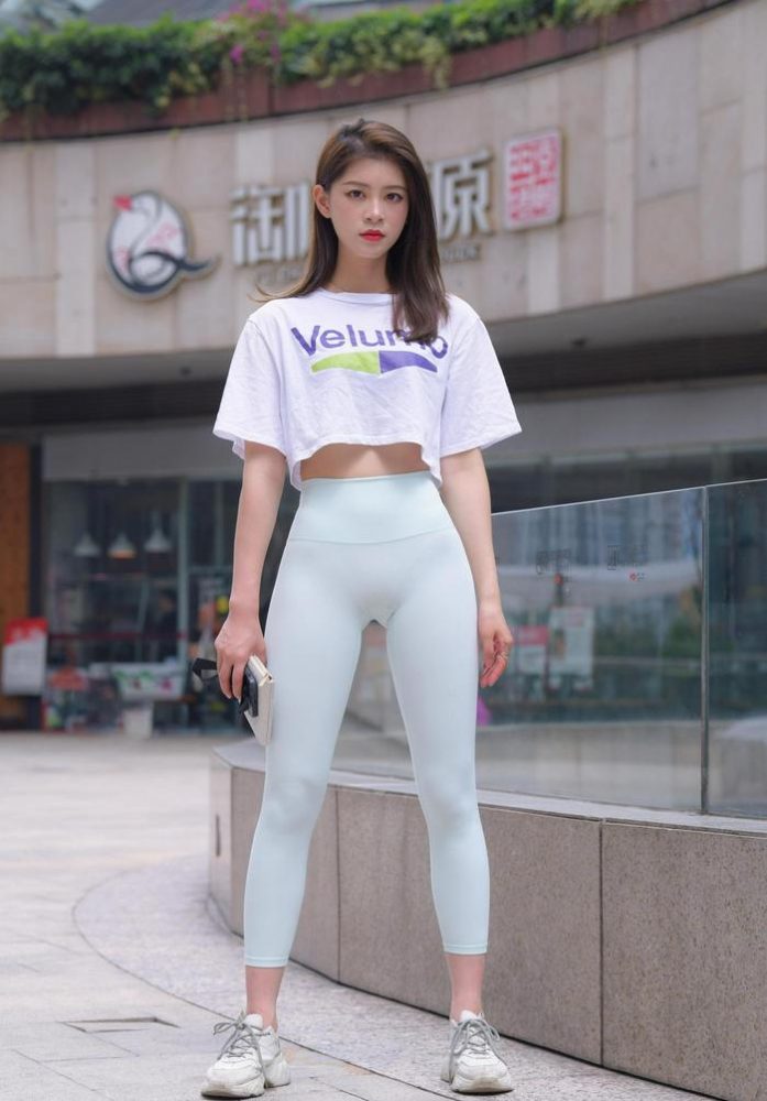 这个瑜伽裤女孩真的很漂亮 J1960 815P1V-28.9GB-清野图库