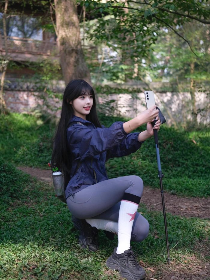 爱爬山的瑜伽裤MM，太甜美了！~-清野图库