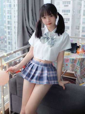 图片[7]-网格丝袜的清纯双马尾小姑娘-清野图库